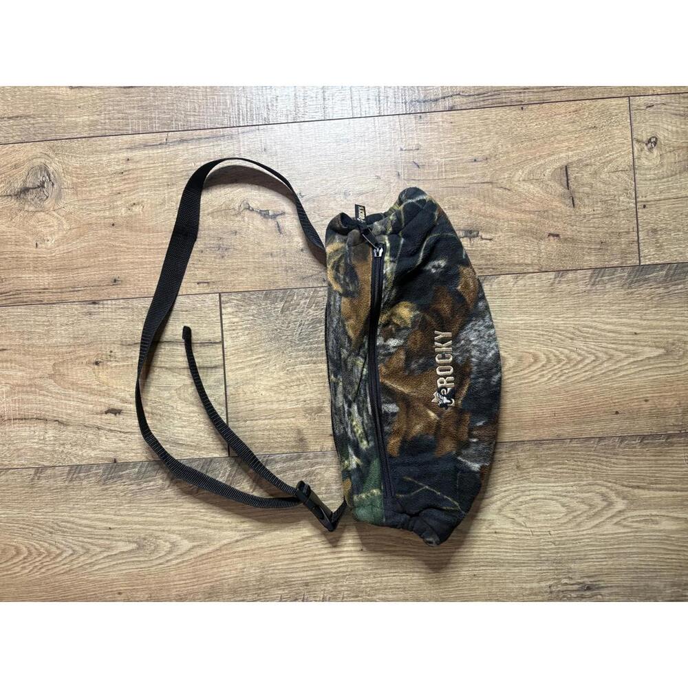 Rocky Camouflage Hunting Waist Pack Handwarmer